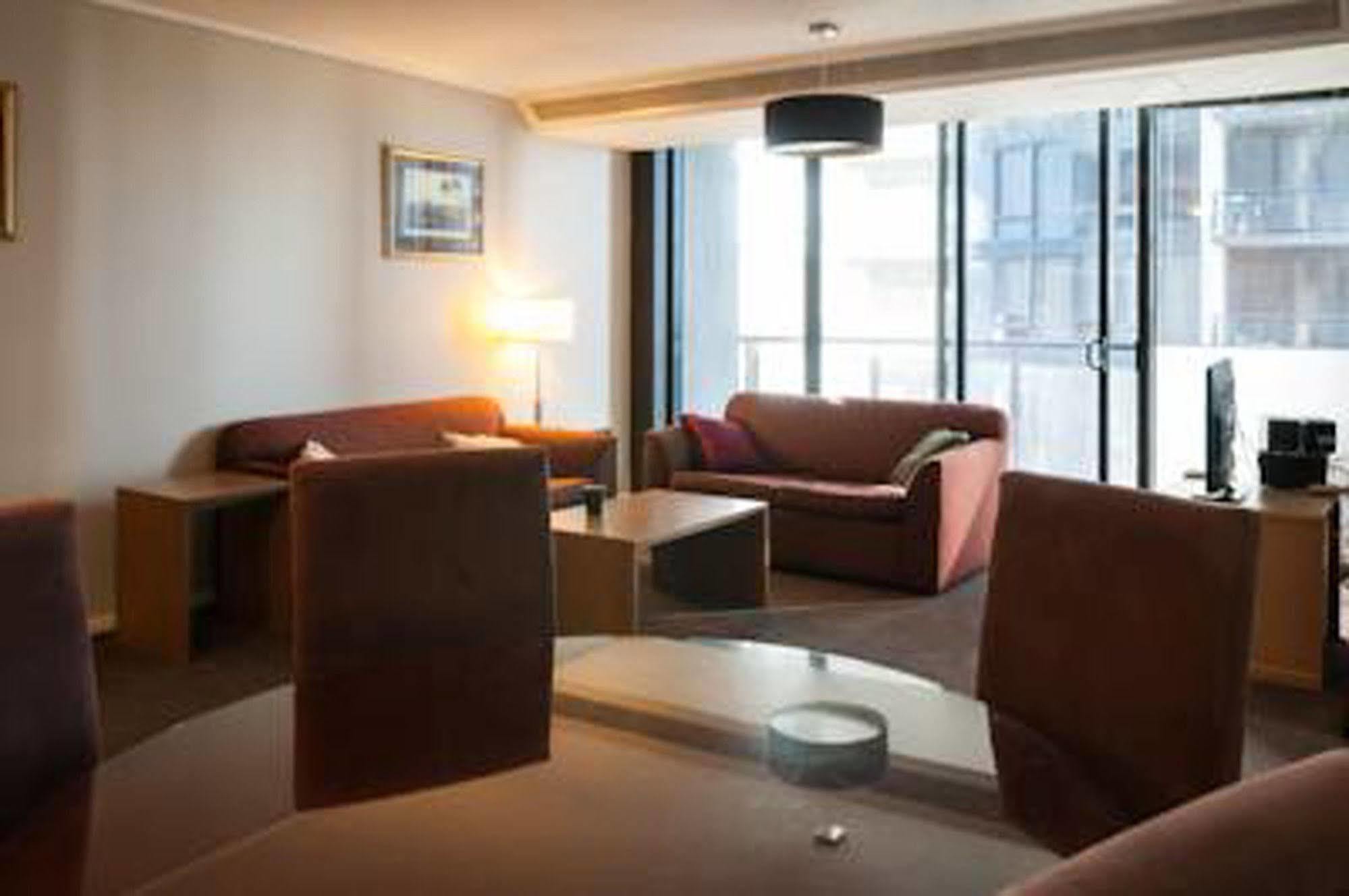 Inner Melbourne Serviced Apartments Экстерьер фото