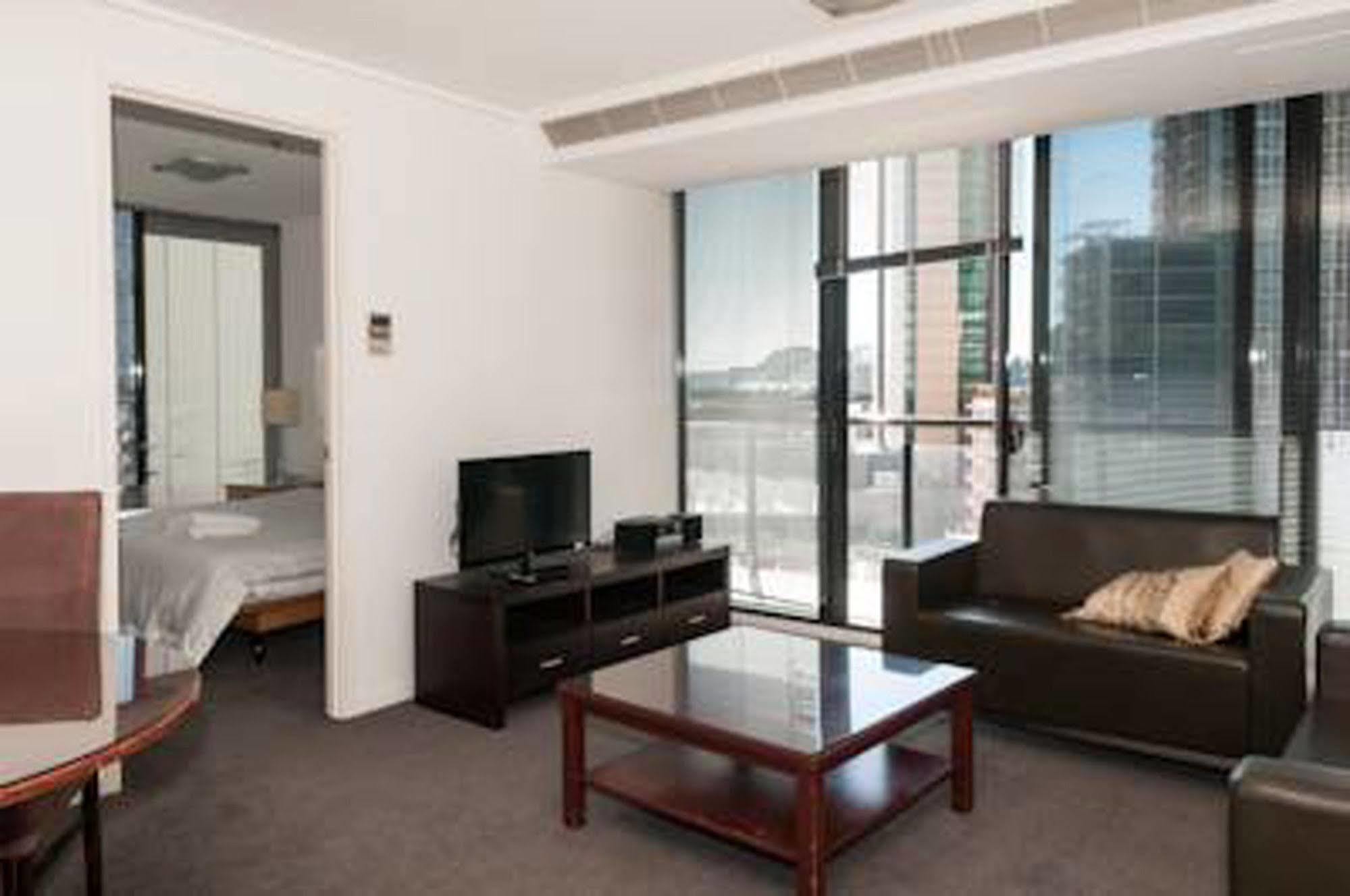 Inner Melbourne Serviced Apartments Экстерьер фото