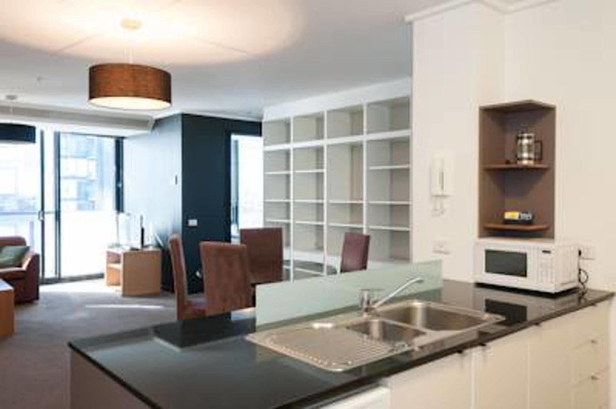 Inner Melbourne Serviced Apartments Экстерьер фото